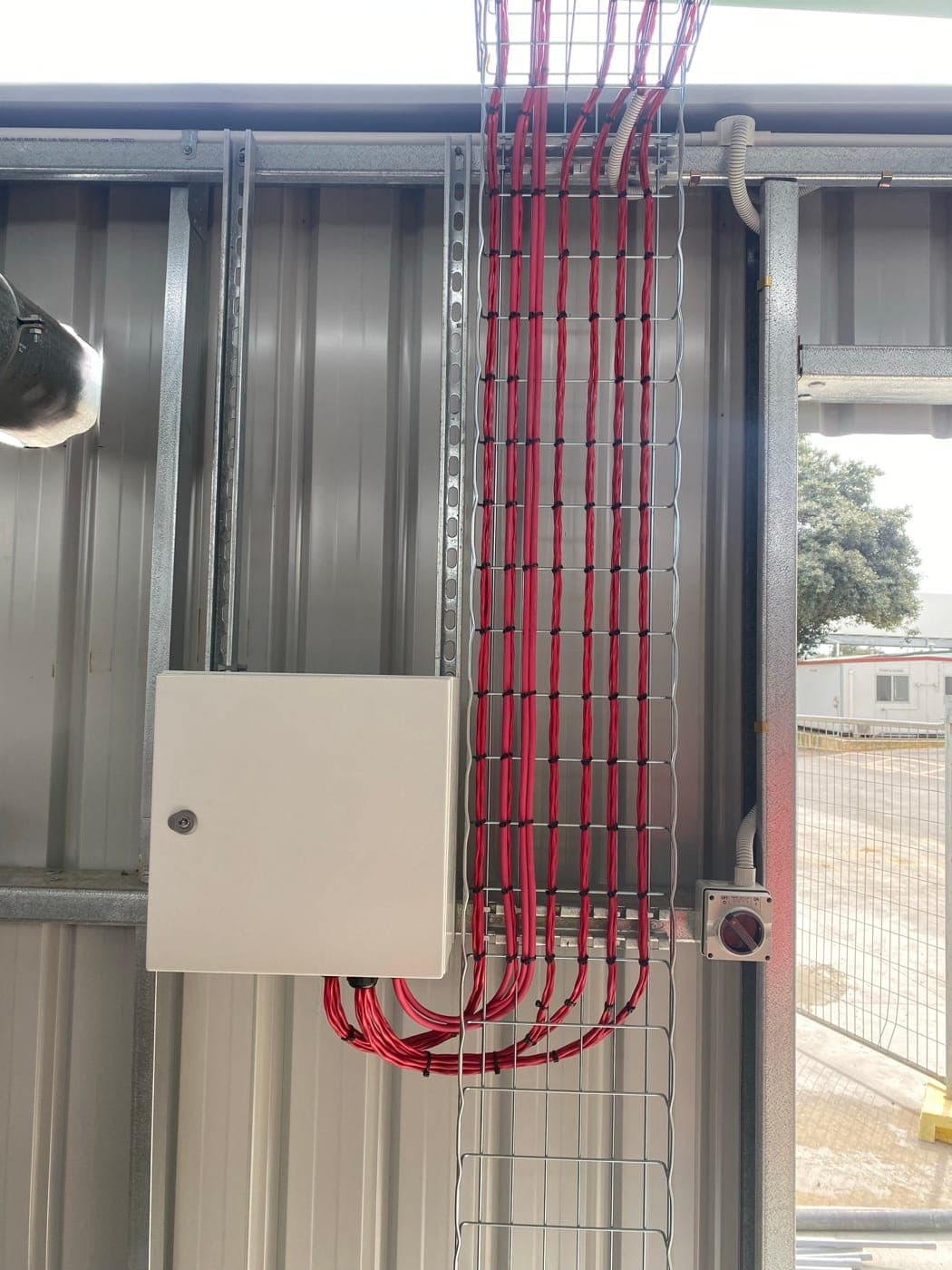 Fire-rated detection cabling and field enclosure